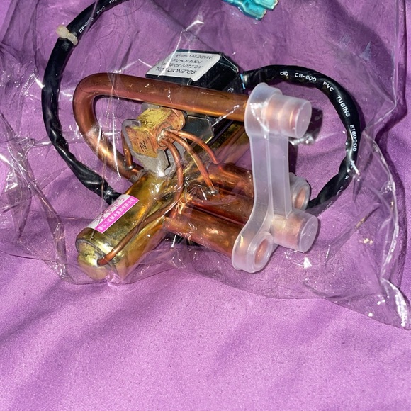 NEW SOLENOID COIL AC: 220V 50/60Hz POWER: 5-7W MADE IN CHINA SAF-7H-340-P - Picture 4 of 7